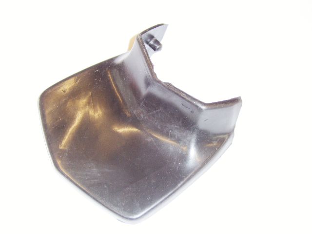 Puch bavette en plastique noir