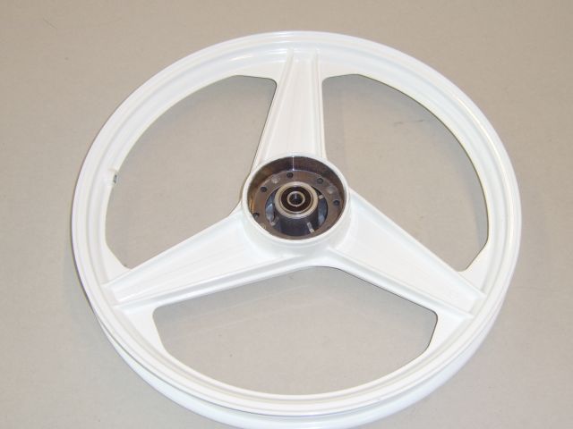 Vorderrad mit Lager ohne Bremsteller + Achse 16"