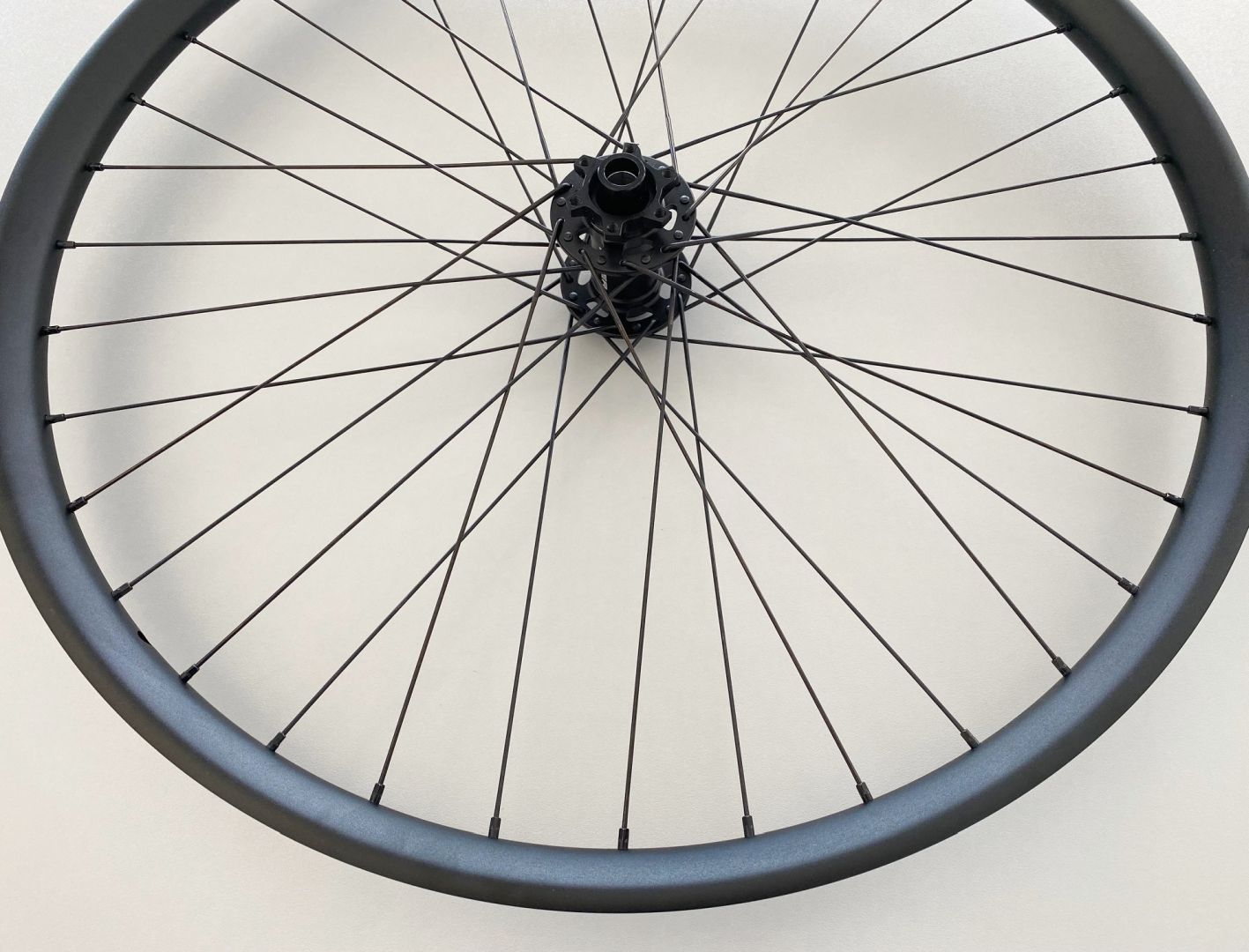 Alexrims roue avant MTB 27.5" Disc 6 trous 15 x 100 mm noir