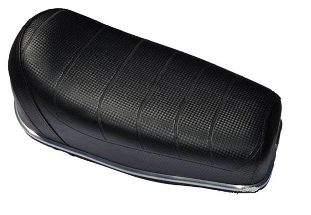 Sattel Mofa Carbon Look universal